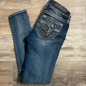 Rock Revival Mid Rise Skinny